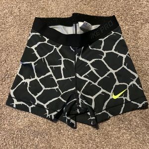 Nike pro fit